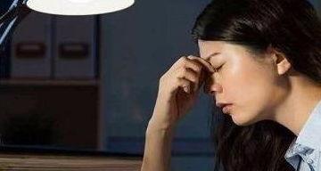 娱乐吃瓜酱熬夜视频,娱乐吃瓜酱带你领略深夜娱乐盛宴